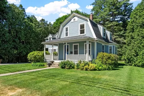132 Cottage St, Concord, MA 01742
