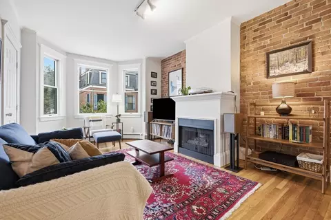 298 Bunker Hill St #2, Boston, MA 02129
