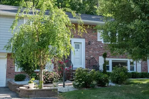 37 Lantern Ln, Sharon, MA 02067 photo 3