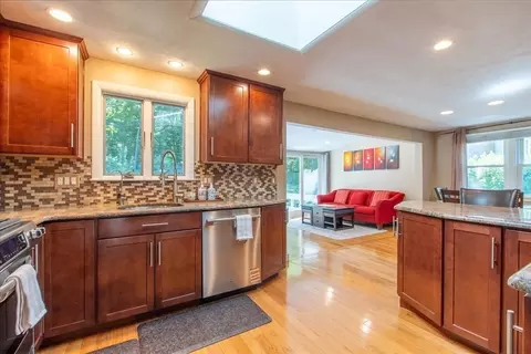 37 Lantern Ln, Sharon, MA 02067 photo 7
