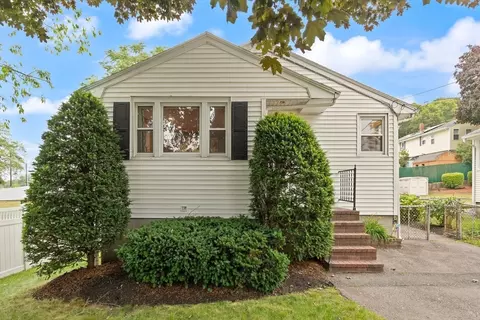 301 Hardy Pond Rd, Waltham, MA 02451