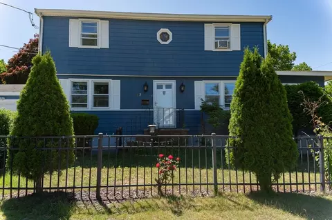 37 Maple Ave, Woburn, MA 01801