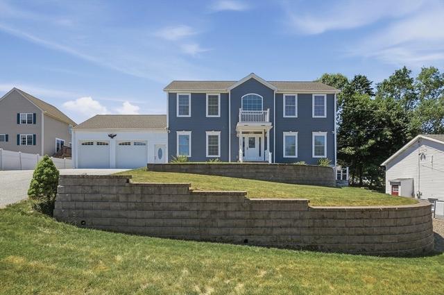 112 Pineland Ave, Worcester, MA 01604