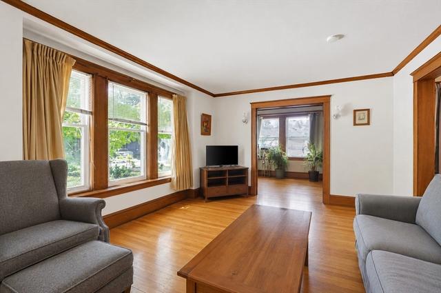 157 Elm St, Somerville, MA 02144