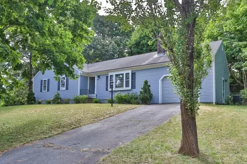 89 Pompano Rd, Yarmouth, MA 02675