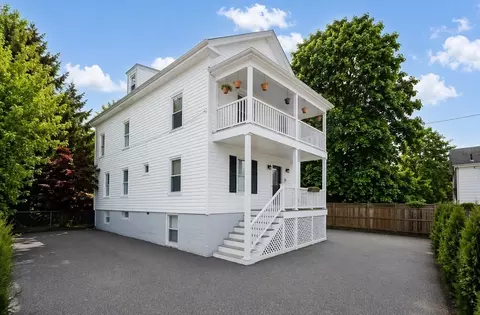 7 Thorndike Ter #1, Swampscott, MA 01907