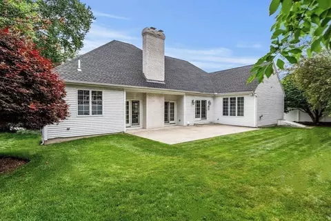 Exterior - 5 Concord Rd, Stoneham, MA 02180 photo 6 of 6