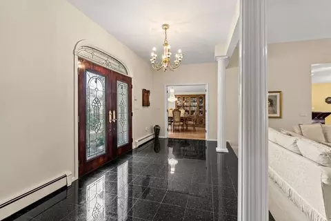 Entry Way - 5 Concord Rd, Stoneham, MA 02180 photo 1 of 1