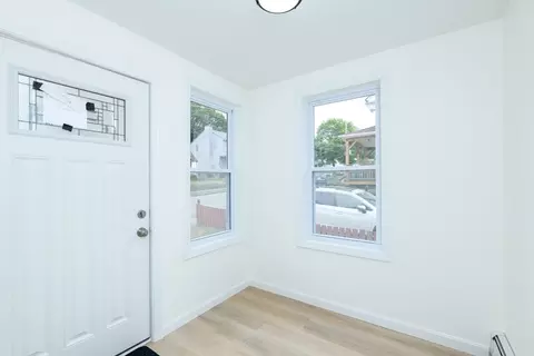 71 Henshaw St, Worcester, MA 01603 photo 6