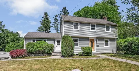 157 Russell St, Peabody, MA 01960