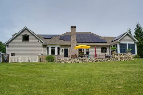 40 Frasier Ln, Tewksbury, MA 01876