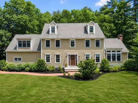 20 Lewis Farm Rd, Duxbury, MA 02332
