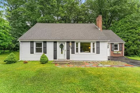65 Janet Cir, Shrewsbury, MA 01545