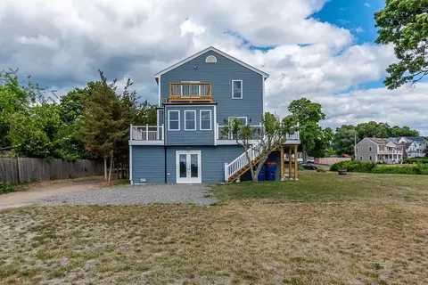 Exterior - 22 Avenue A #1 & 2, Wareham, MA 02571 photo 6 of 11
