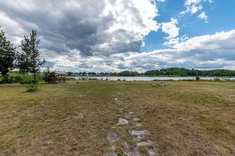 Exterior - 22 Avenue A #1 & 2, Wareham, MA 02571 photo 9 of 11