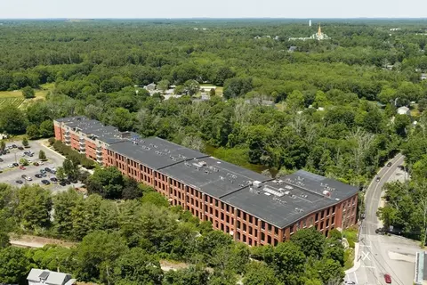 96 Old Colony Ave #304, Taunton, MA 02726