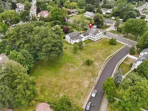 266 Main St, North Andover, MA 01845