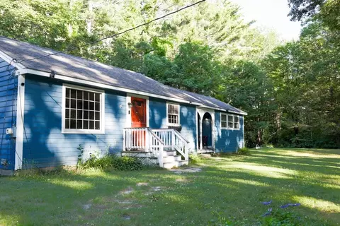 203 Wallace Hl, Townsend, MA 01469