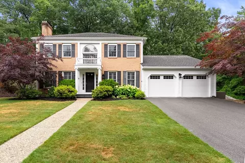 9 Hammersmith Dr, Saugus, MA 01906