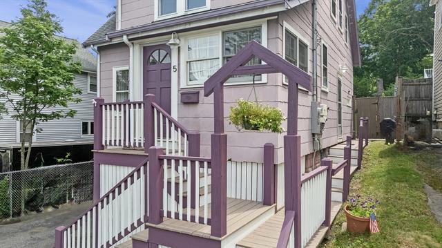 5 S Mountain Ave, Melrose, MA 02176