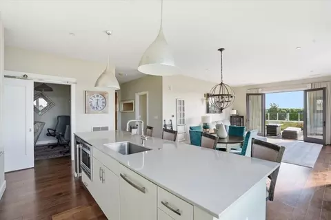 Kitchen - 10 Shipyard Dr #212, Hingham, MA 02043 photo 2 of 3