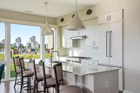 Kitchen - 10 Shipyard Dr #212, Hingham, MA 02043 photo 3 of 3