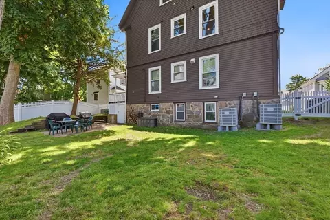 Exterior - 32 Ocean St, Beverly, MA 01915 photo 5 of 11