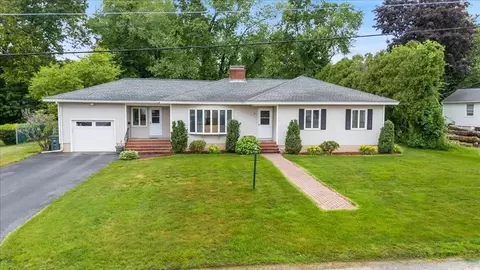 19 Meadow Ln, North Andover, MA 01845