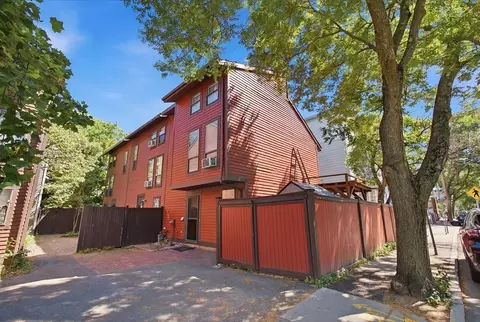 164 Pearl St #164, Cambridge, MA 02139