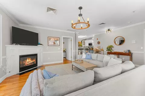 601-611 E Broadway #301, Boston, MA 02127