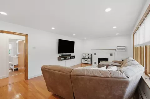 479 Massasoit Rd, Worcester, MA 01604 photo 7