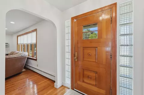 479 Massasoit Rd, Worcester, MA 01604 photo 4