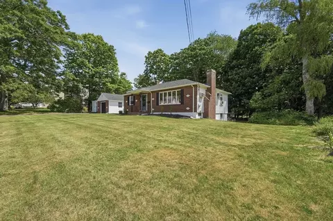 479 Massasoit Rd, Worcester, MA 01604 photo 2