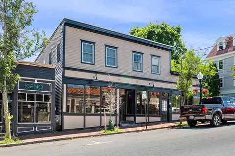 14-16 18 Friend St, Amesbury, MA 01913