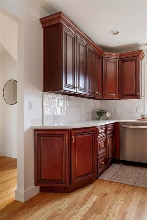26 Maple St #B, Stoneham, MA 02180 photo 12
