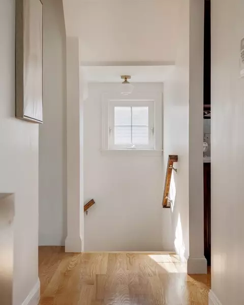 26 Maple St #B, Stoneham, MA 02180 photo 22