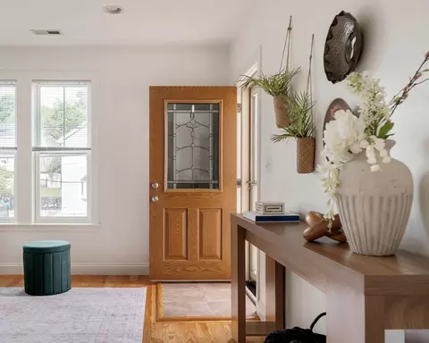 26 Maple St #B, Stoneham, MA 02180 photo 3