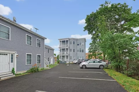 87 Broad St #3, Lynn, MA 01902