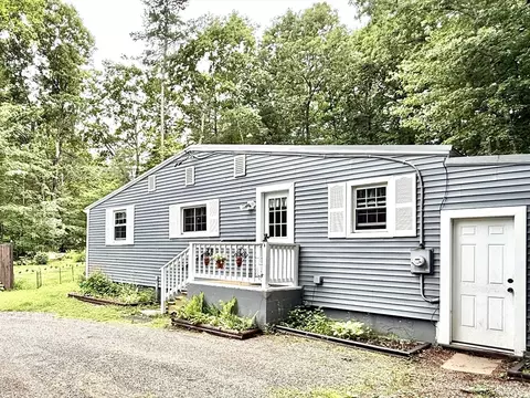 753 Daniel Shays Hwy, Belchertown, MA 01007