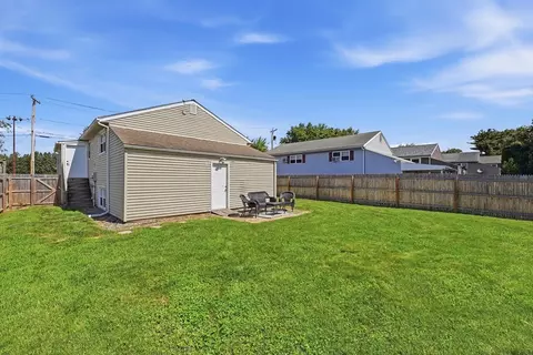 445 Oldfield Rd, Chicopee, MA 01013 photo 39