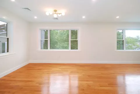 9 Ledge St, Melrose, MA 02176 photo 11