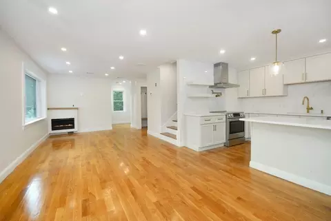 9 Ledge St, Melrose, MA 02176 photo 13