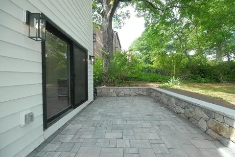 9 Ledge St, Melrose, MA 02176 photo 27