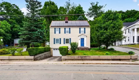 118 Blossom St, Fitchburg, MA 01420