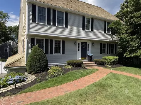 177 Fairways Edge Dr, Marshfield, MA 02050