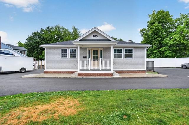 165 Garfield Ave, Chelsea, MA 02150