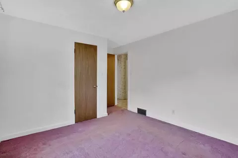 328 Hartwick St, Springfield, MA 01108 photo 14
