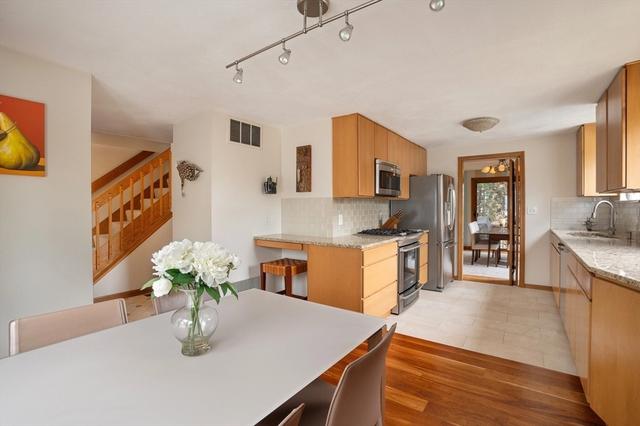 76 Grove St #76, Belmont, MA 02478