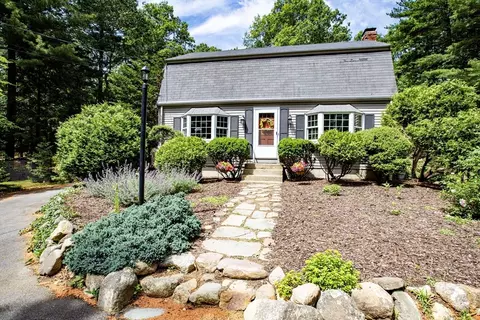 1115 Forest St, Marshfield, MA 02050