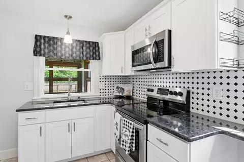 Kitchen - 18 Wright St, Palmer, MA 01069 photo 2 of 6